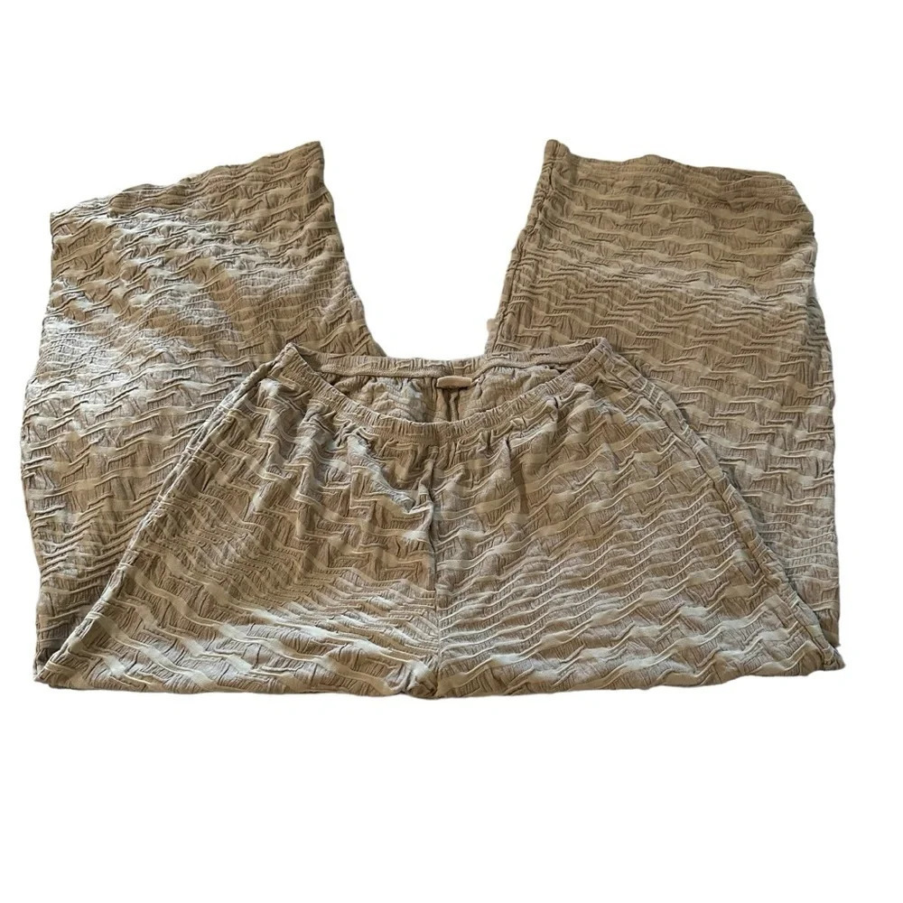 Tienello women's tan wide leg capri pants size small